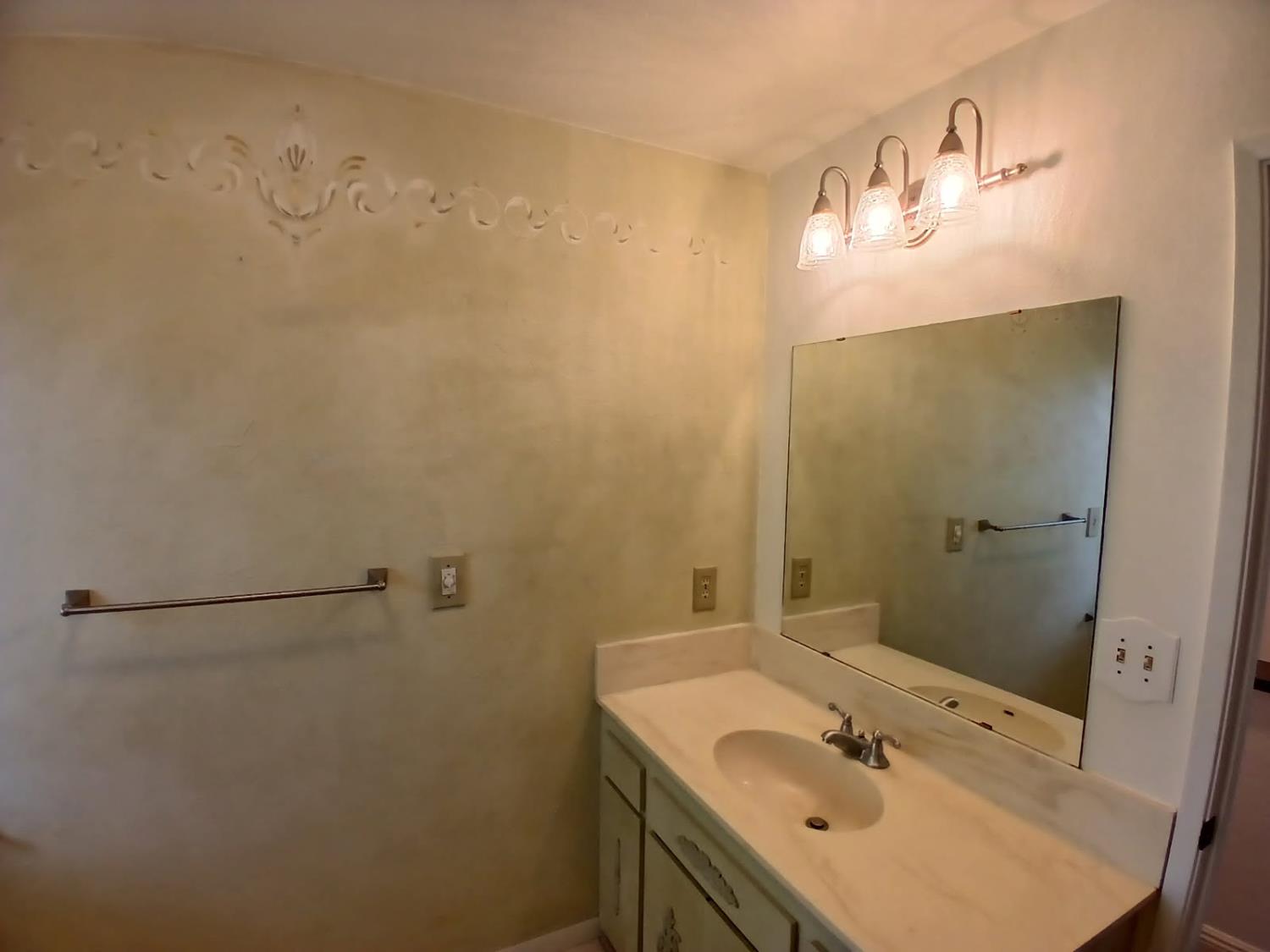 37068 Mudge Ranch Rd, Coarsegold, CA 93614