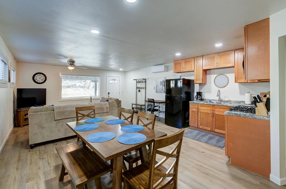 41930 Buckeye Ln, Shaver Lake, CA 93664