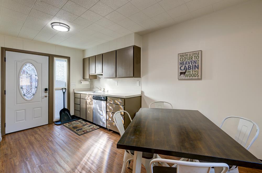 41930 Buckeye Ln, Shaver Lake, CA 93664