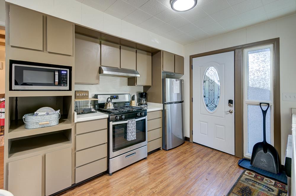 41930 Buckeye Ln, Shaver Lake, CA 93664