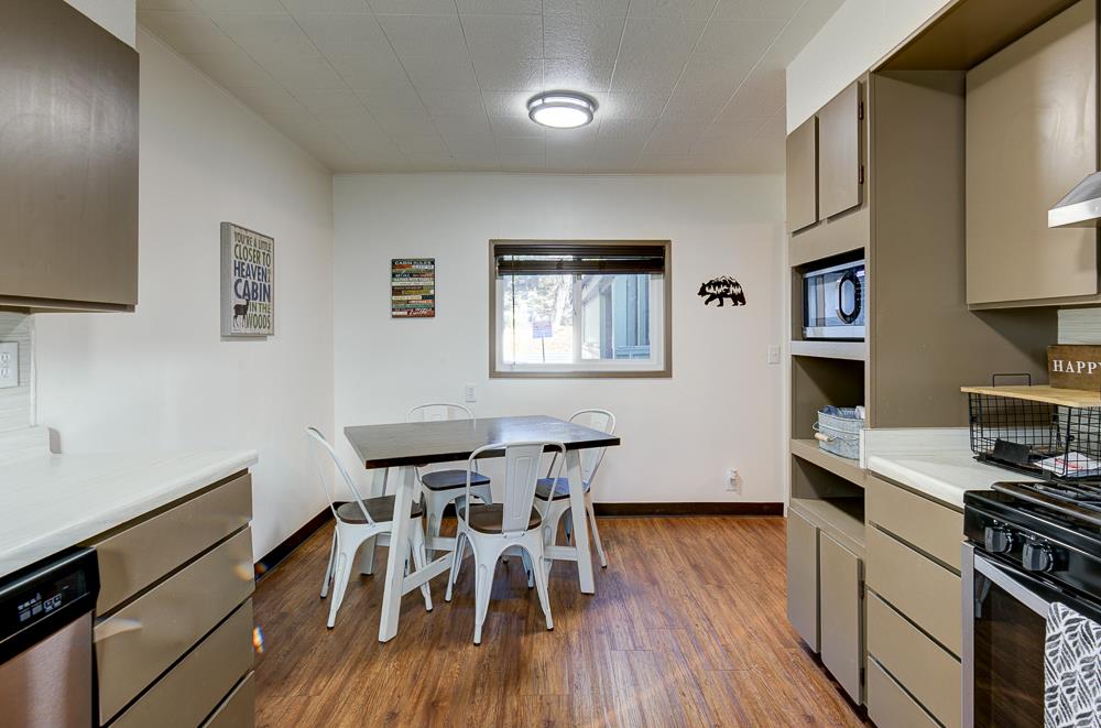 41930 Buckeye Ln, Shaver Lake, CA 93664