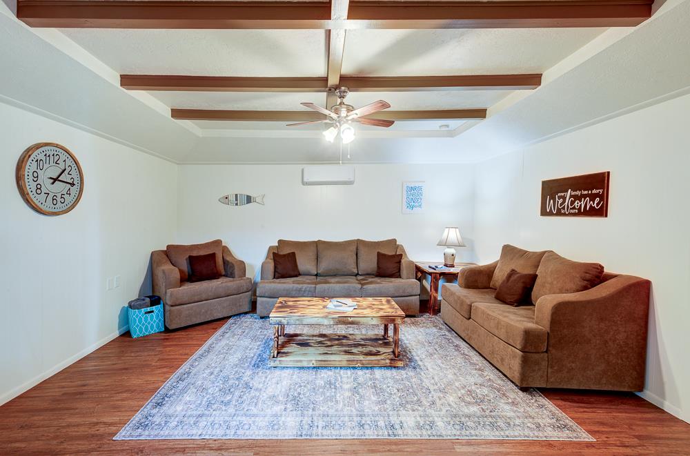 41930 Buckeye Ln, Shaver Lake, CA 93664