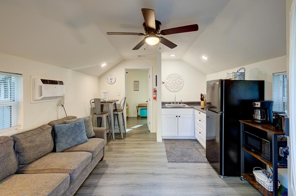 41930 Buckeye Ln, Shaver Lake, CA 93664