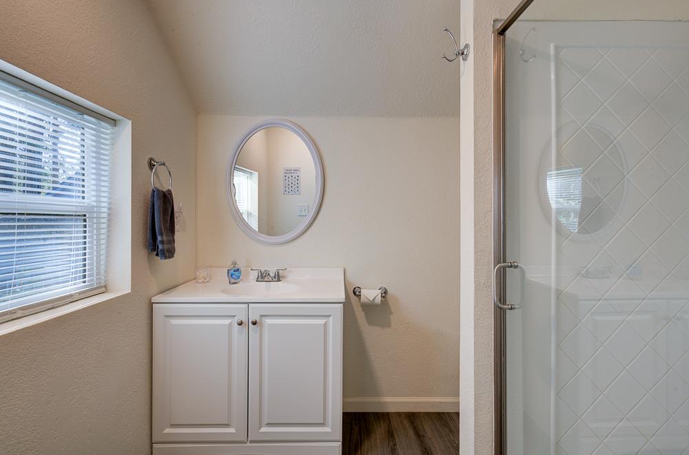 41930 Buckeye Ln, Shaver Lake, CA 93664