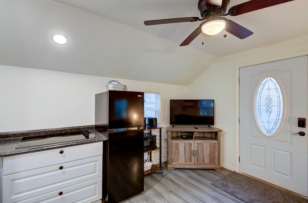 41930 Buckeye Ln, Shaver Lake, CA 93664