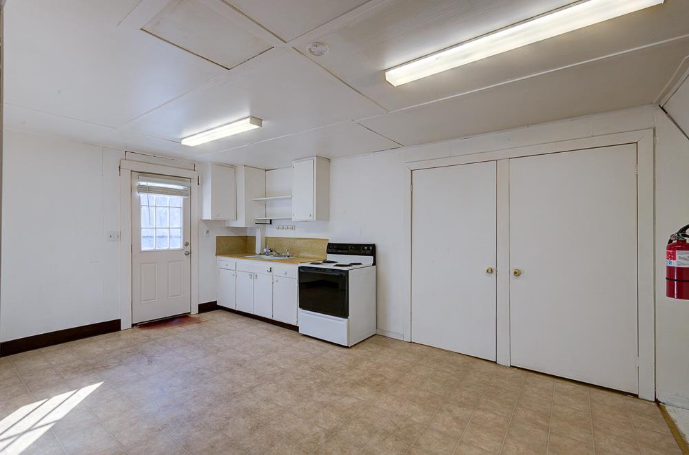 41930 Buckeye Ln, Shaver Lake, CA 93664