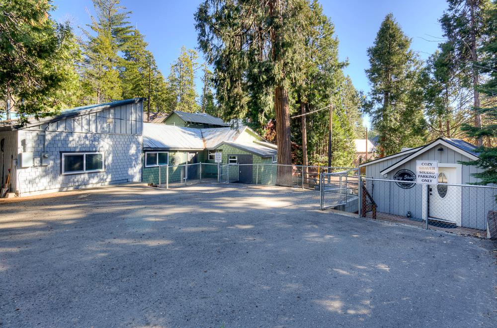 41930 Buckeye Ln, Shaver Lake, CA 93664