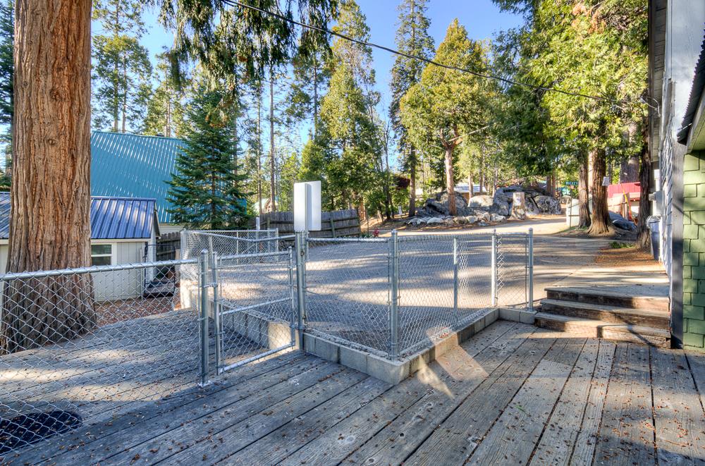 41930 Buckeye Ln, Shaver Lake, CA 93664