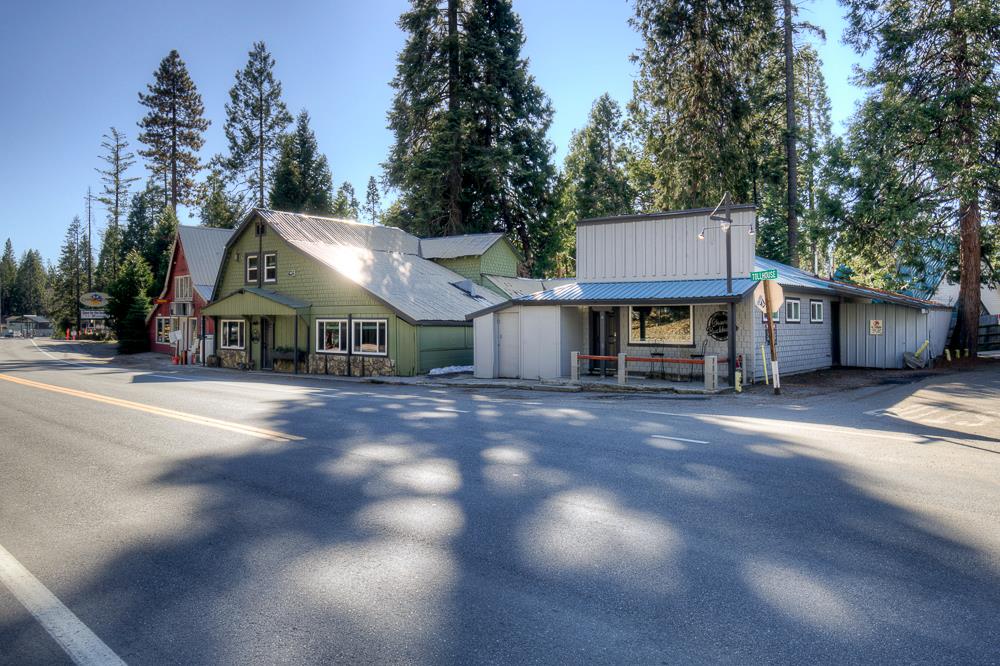 41930 Buckeye Ln, Shaver Lake, CA 93664