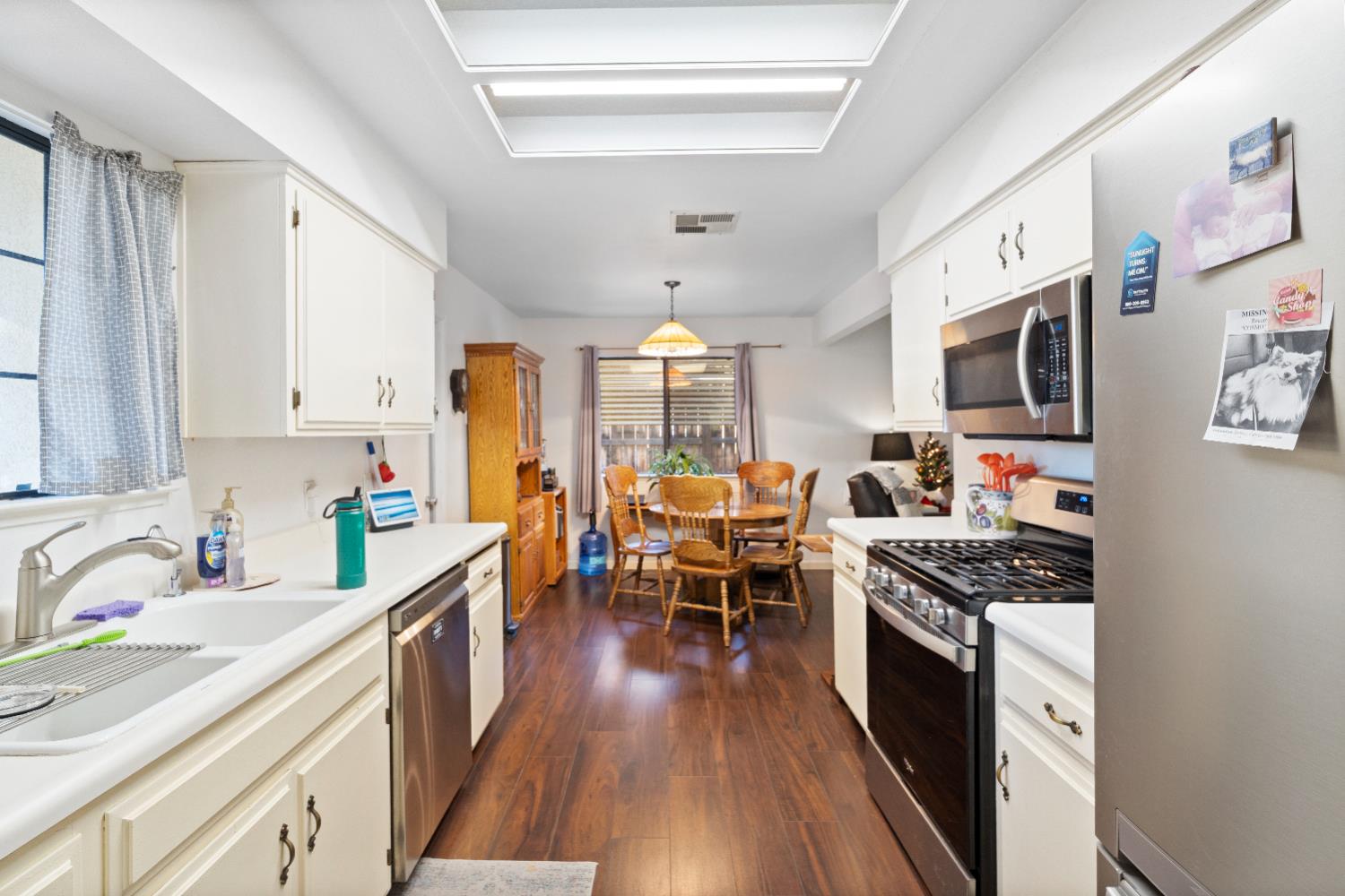 605 Sonoma Ln, Avenal, CA 93204