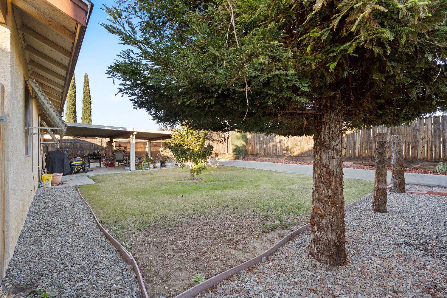 605 Sonoma Ln, Avenal, CA 93204