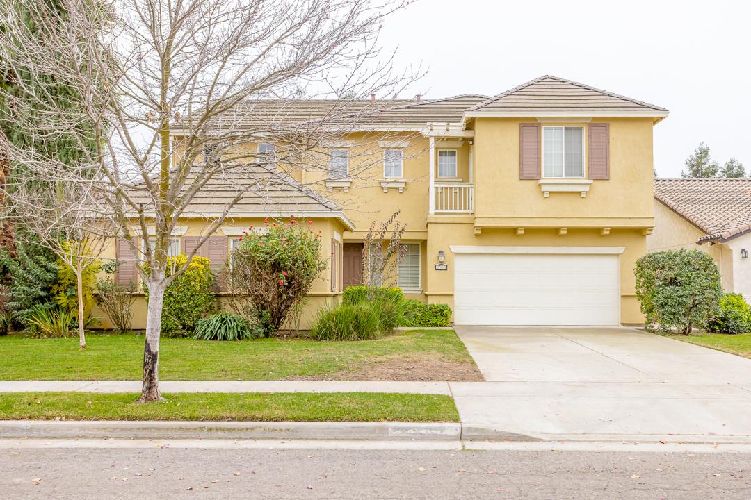 2563 Riviera Ct, Tulare, CA 93274