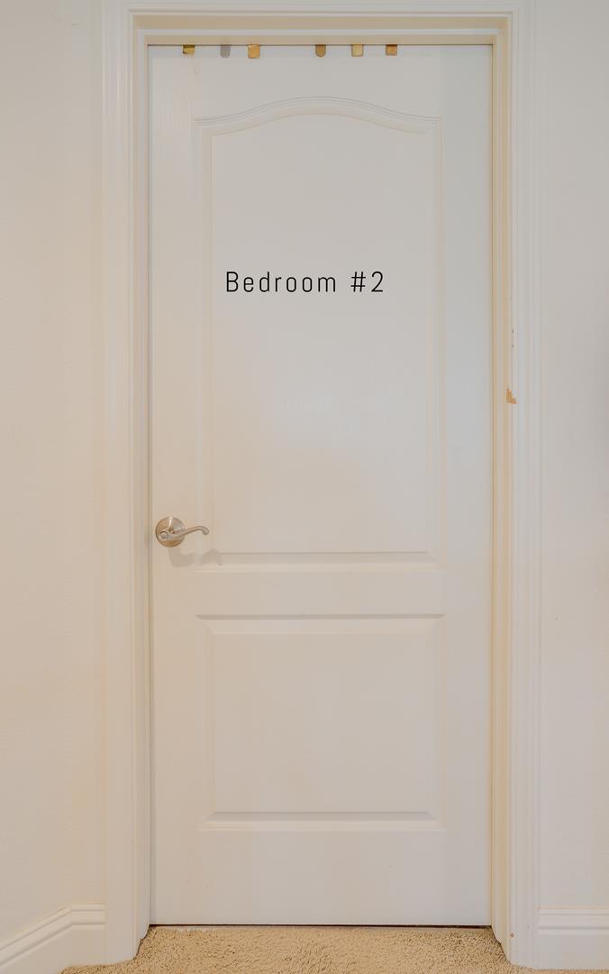 2563 Riviera Ct, Tulare, CA 93274