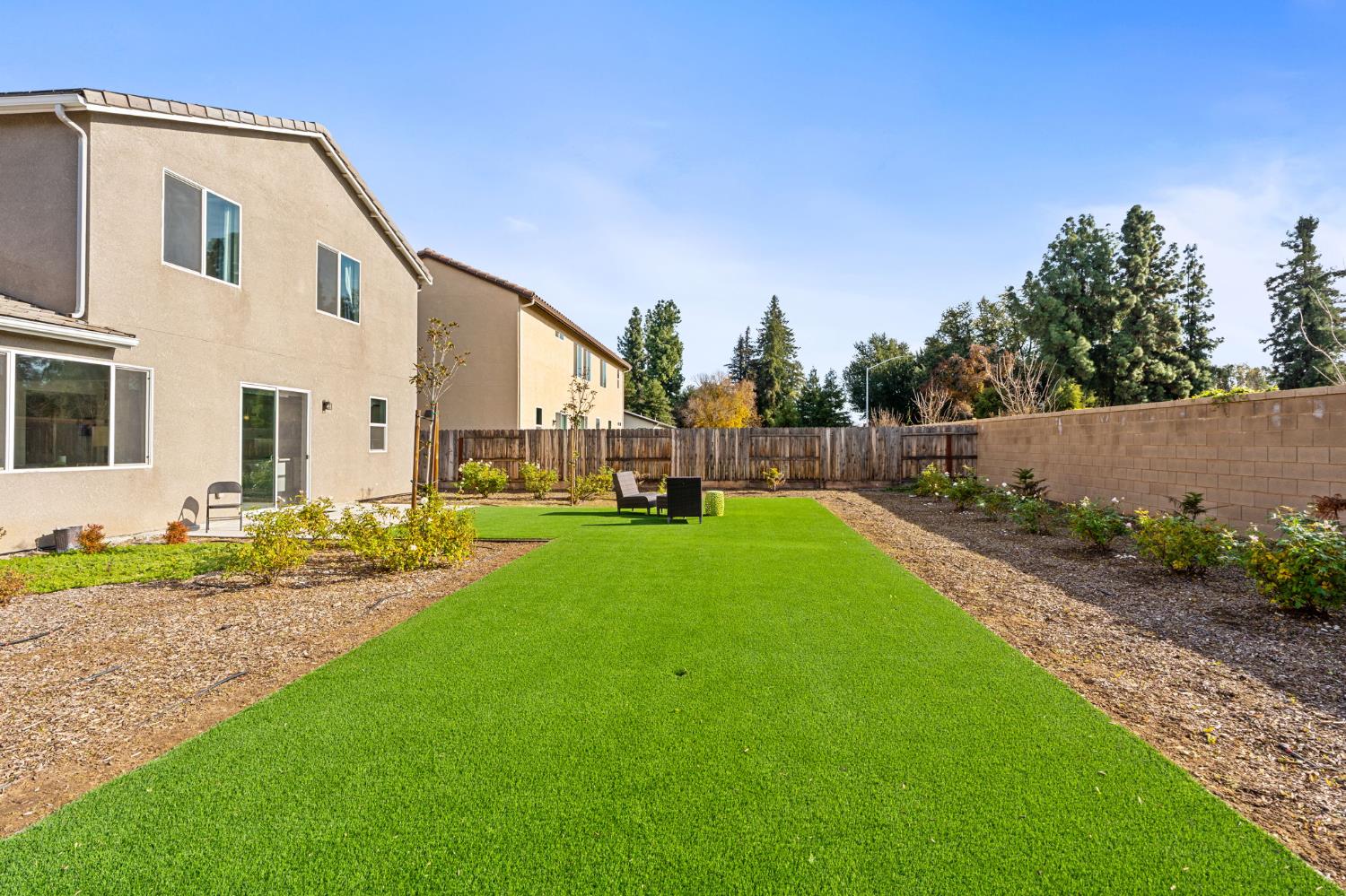 6701 E Providence Ave, Fresno, CA 93727