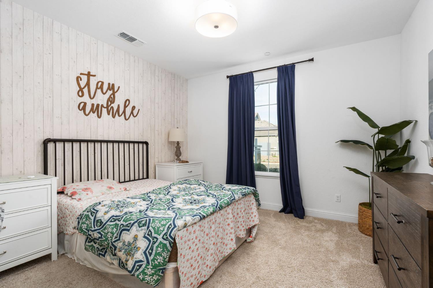 6701 E Providence Ave, Fresno, CA 93727