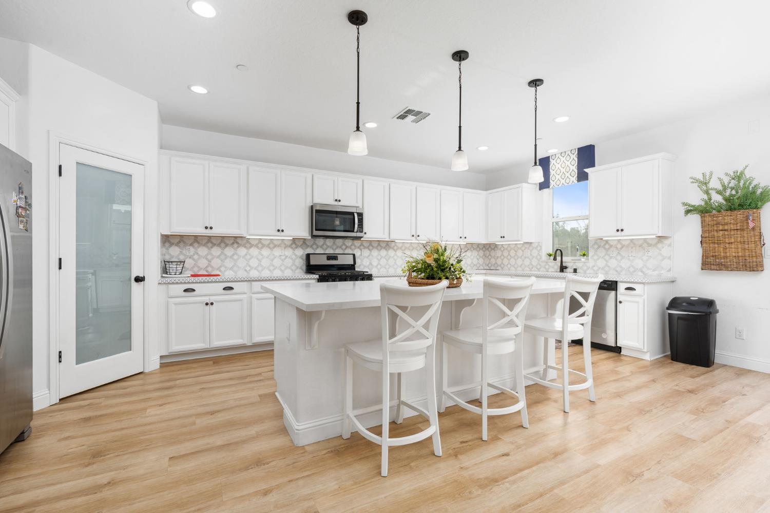 6701 E Providence Ave, Fresno, CA 93727