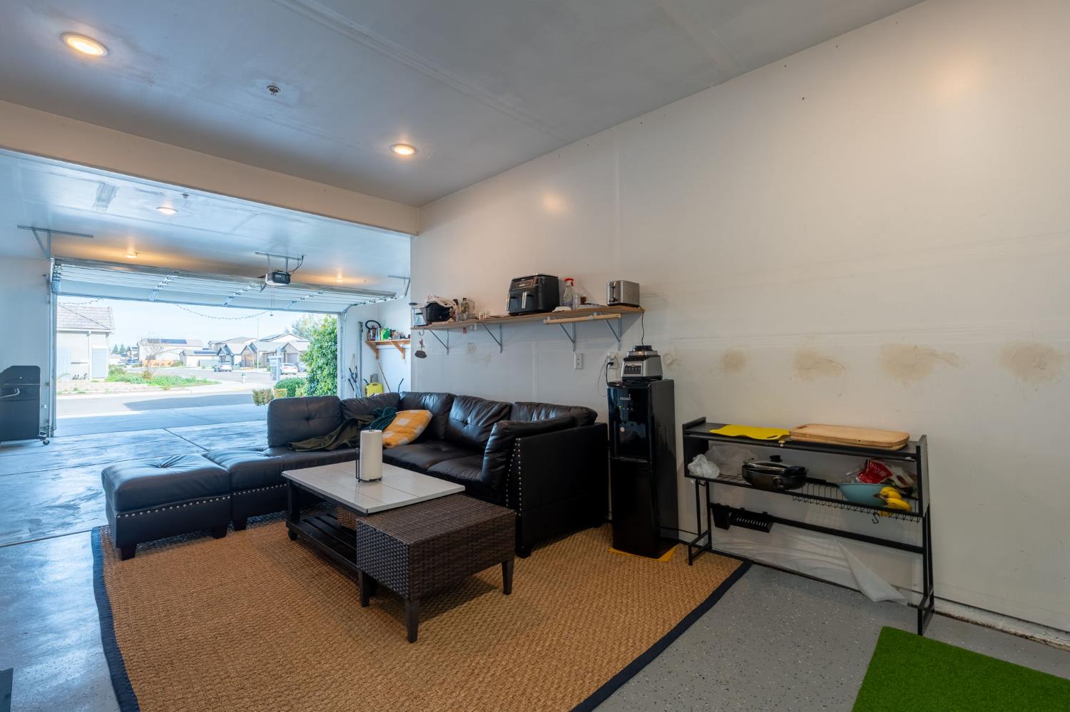 6701 E Providence Ave, Fresno, CA 93727