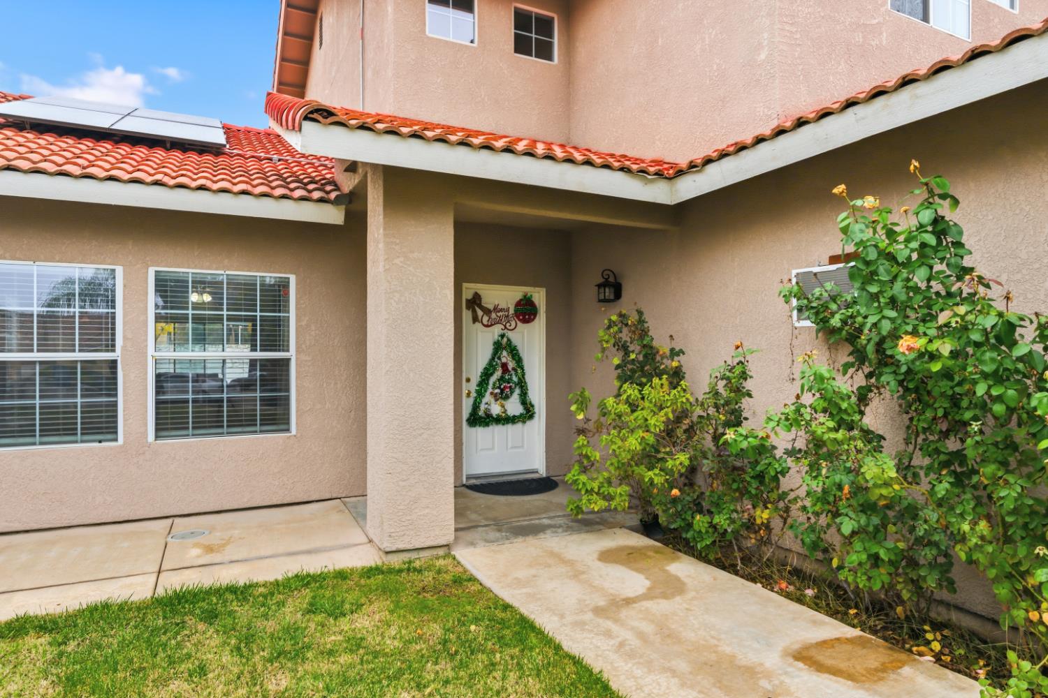 5028 W Robinson Ave, Fresno, CA 93722