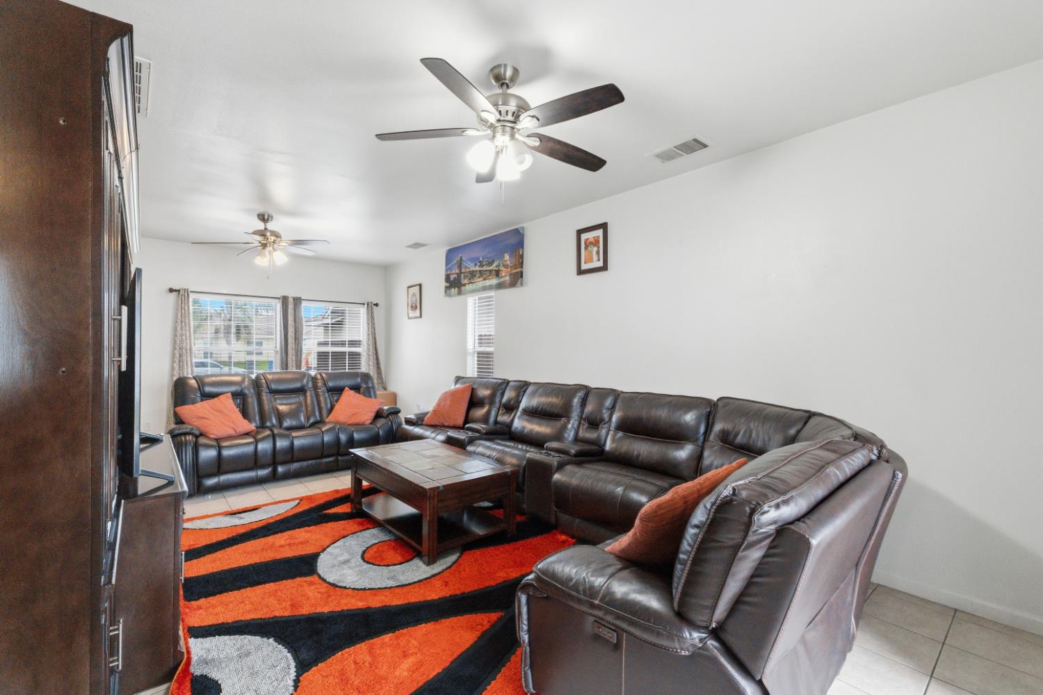 5028 W Robinson Ave, Fresno, CA 93722