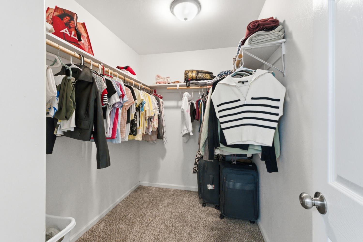 5028 W Robinson Ave, Fresno, CA 93722