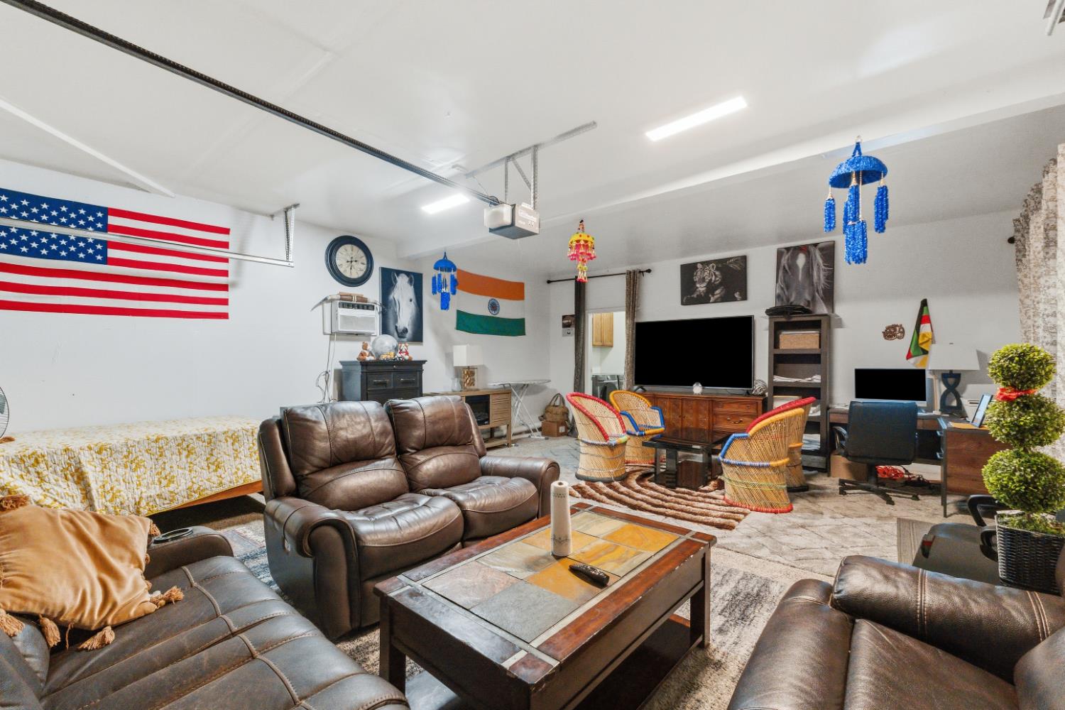 5028 W Robinson Ave, Fresno, CA 93722