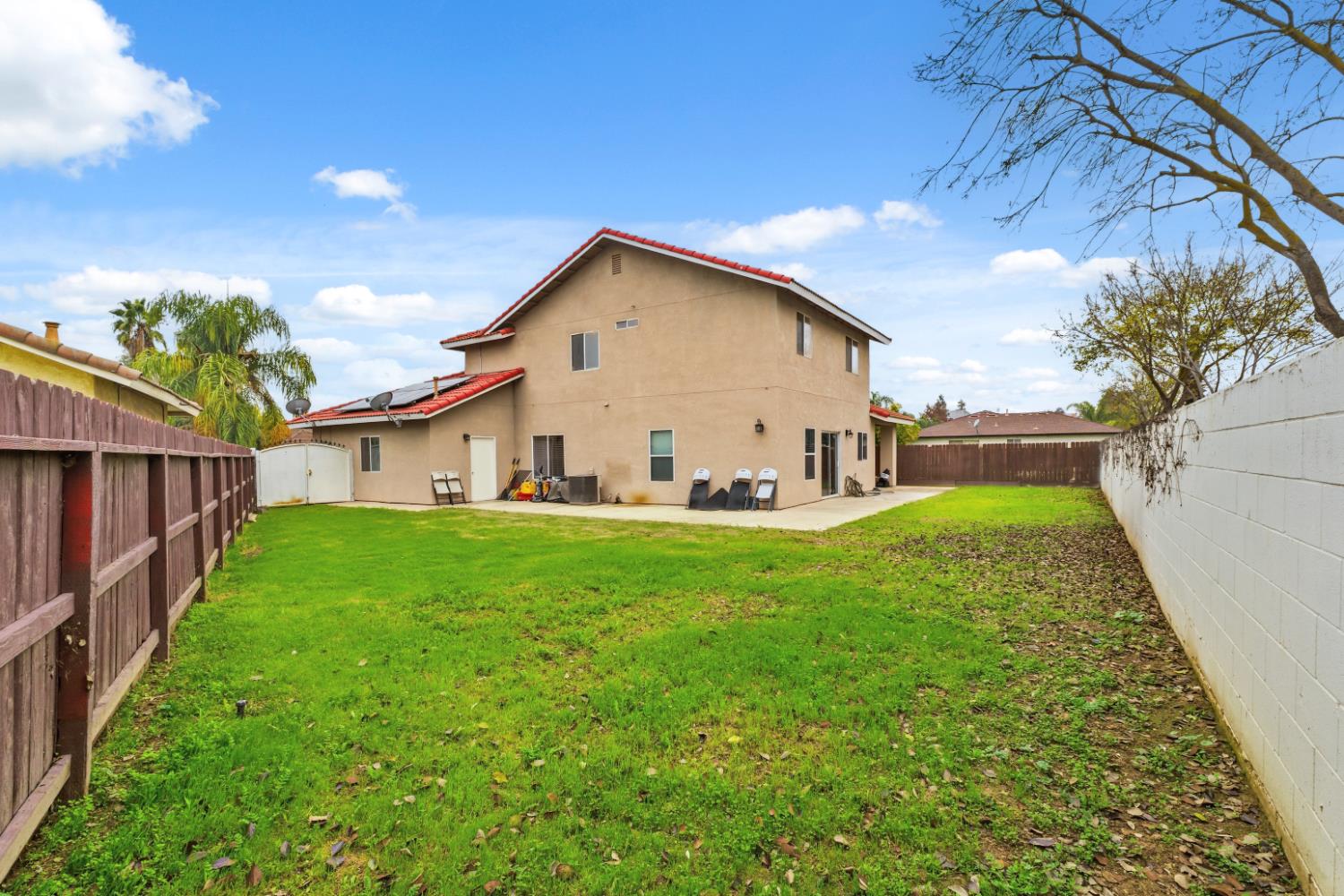 5028 W Robinson Ave, Fresno, CA 93722