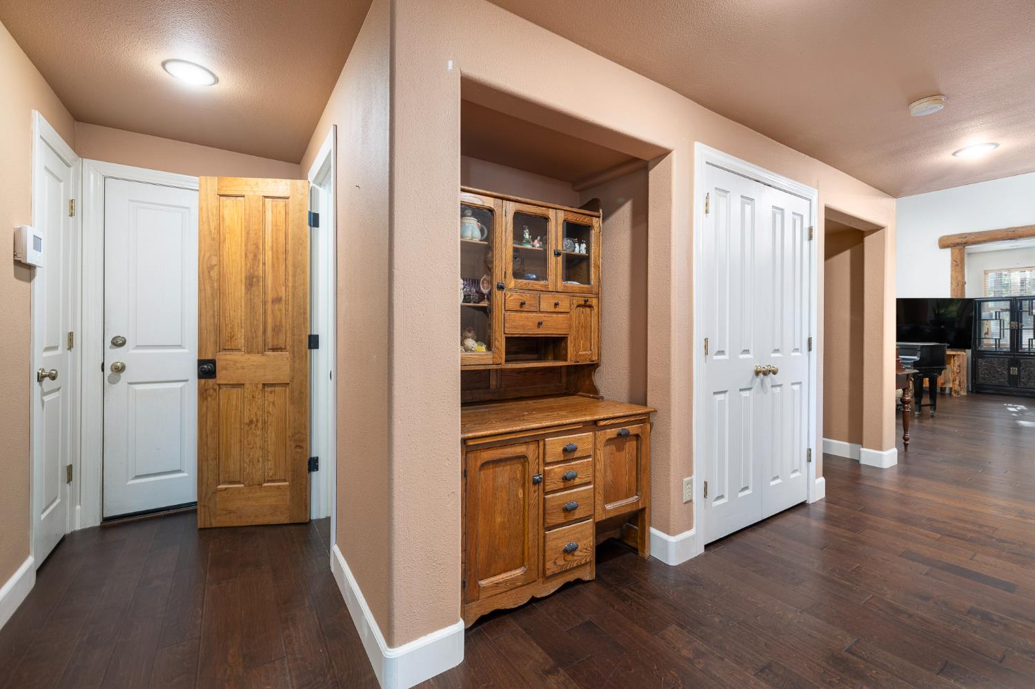 53875 Dogwood Creek Dr, Bass Lake, CA 93604