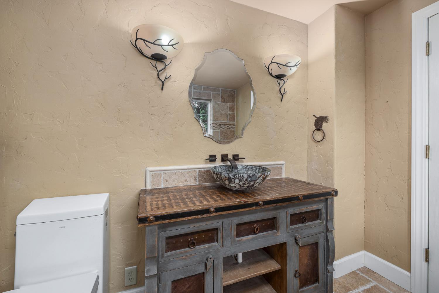 53875 Dogwood Creek Dr, Bass Lake, CA 93604