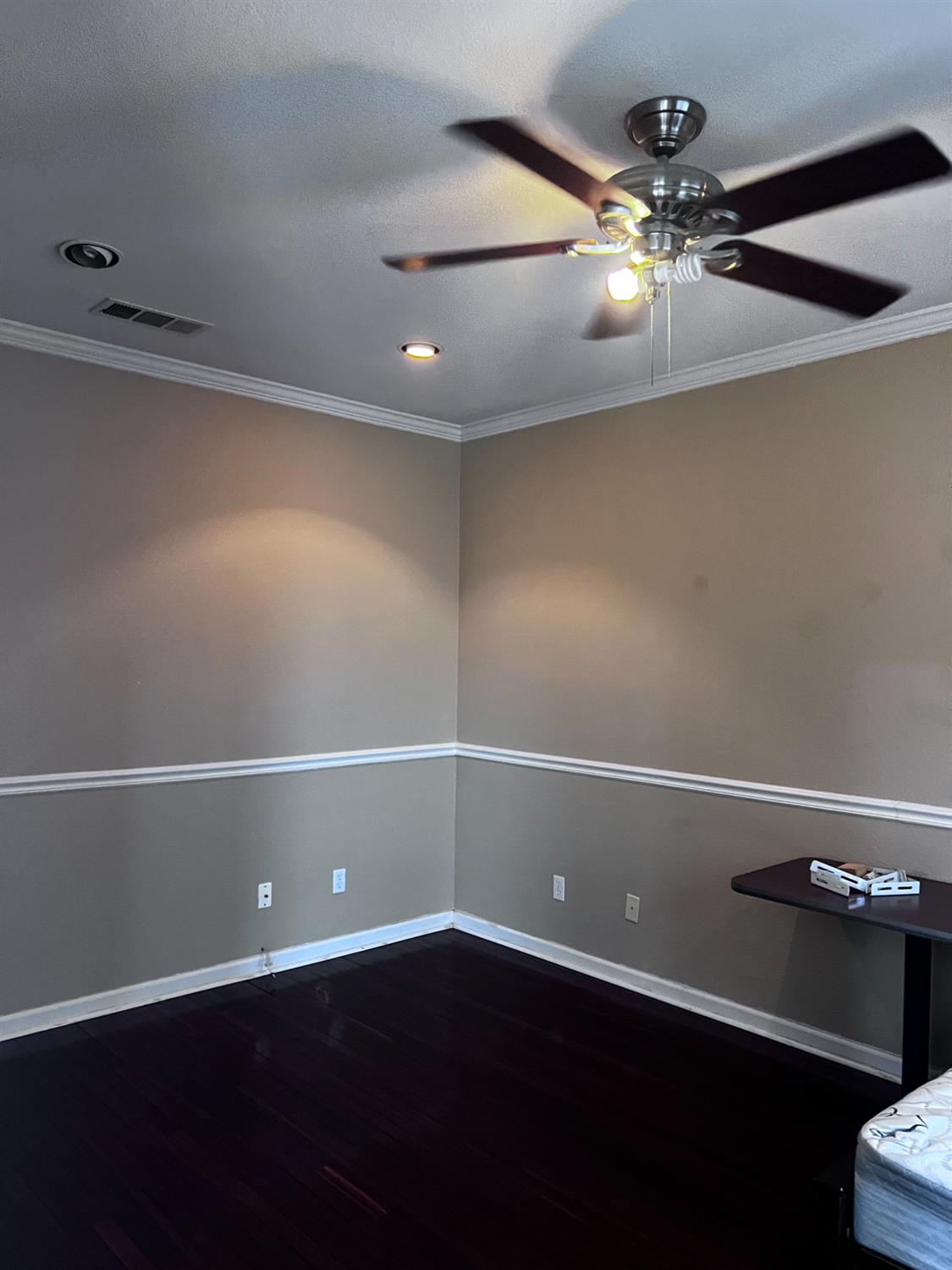 1950 W Rio Hondo Way, Hanford, CA 93230