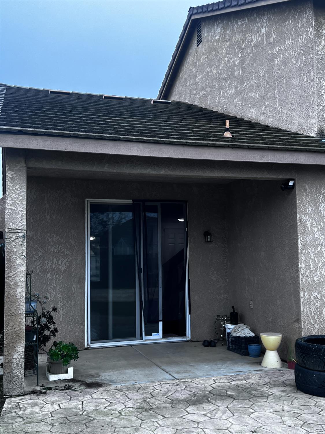 1950 W Rio Hondo Way, Hanford, CA 93230