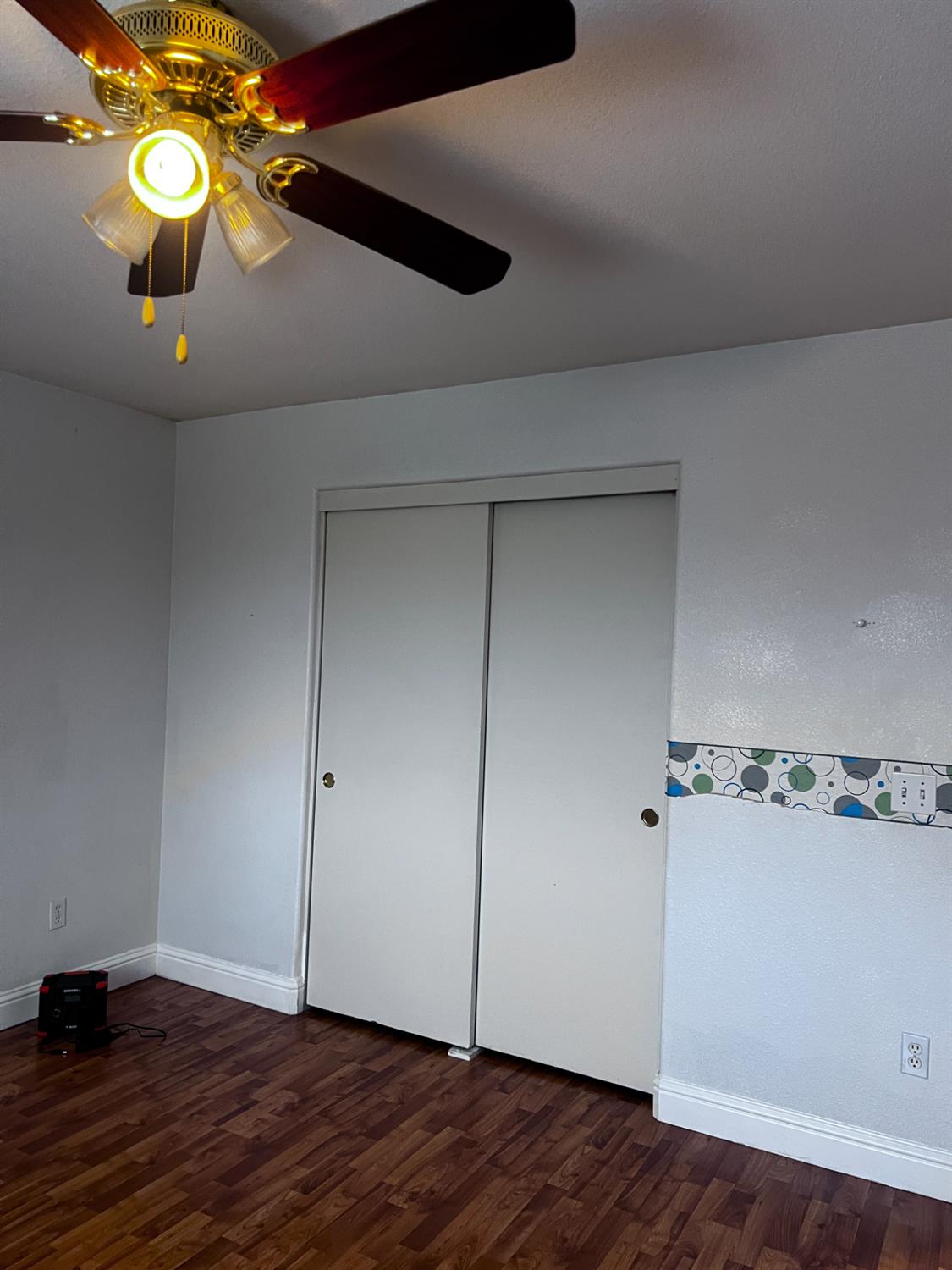 1950 W Rio Hondo Way, Hanford, CA 93230