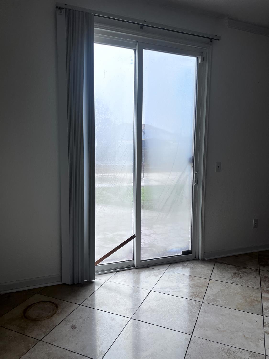 1950 W Rio Hondo Way, Hanford, CA 93230