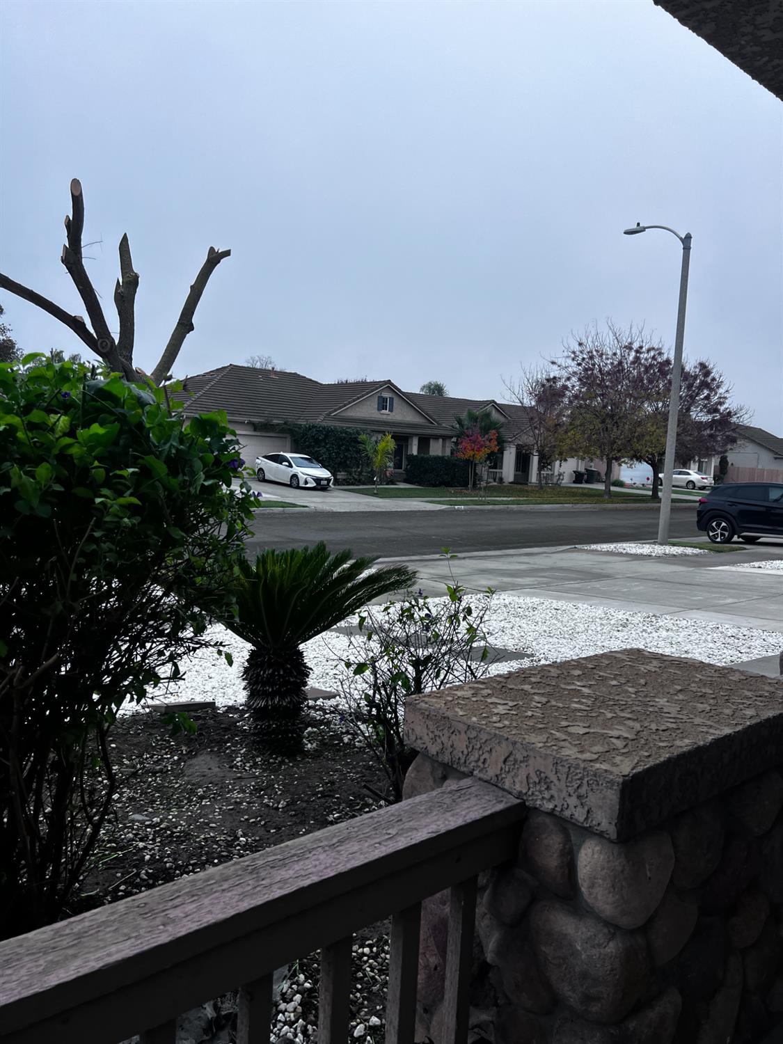 1950 W Rio Hondo Way, Hanford, CA 93230