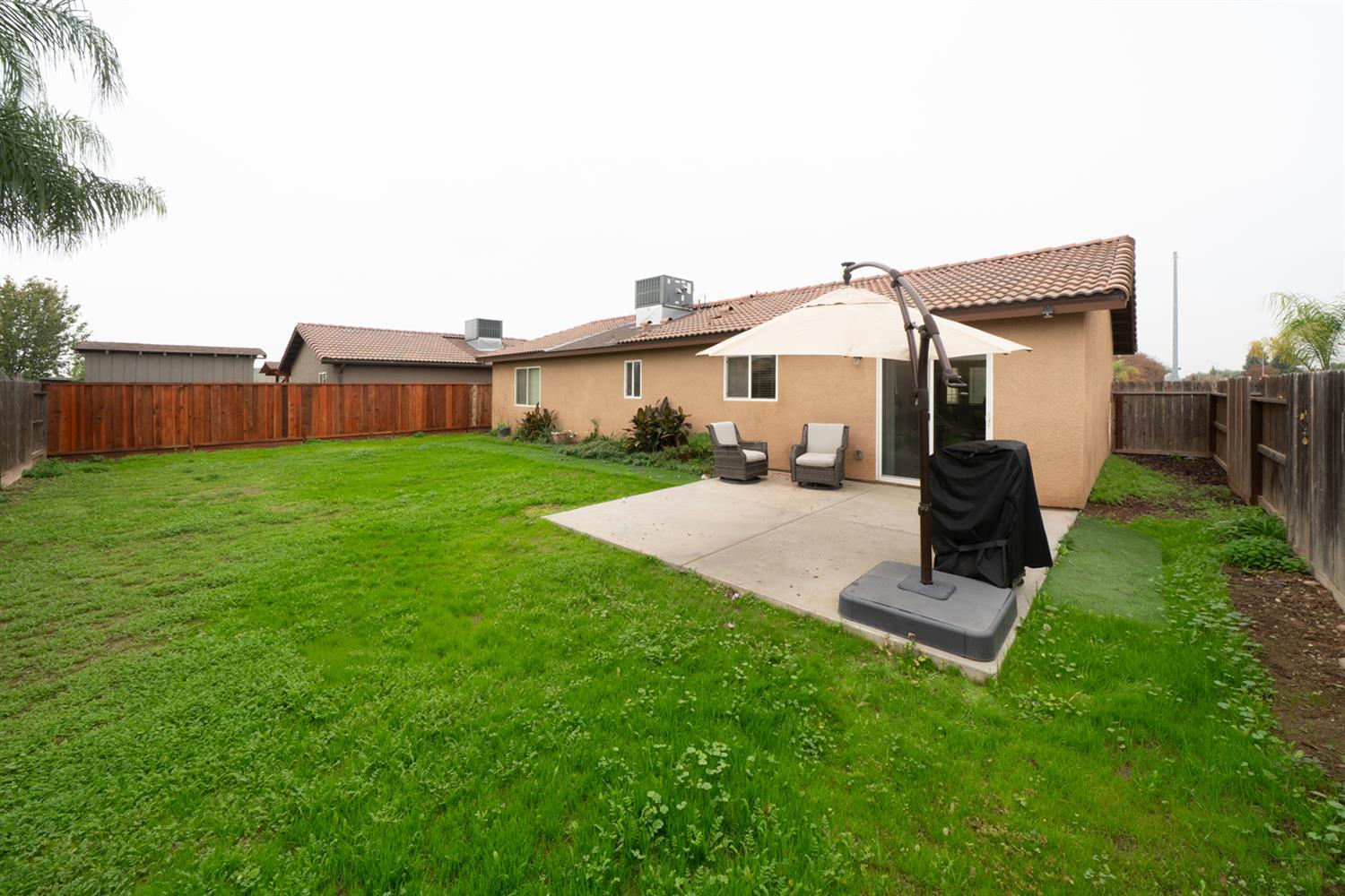 1935 Madison Dr, Madera, CA 93638