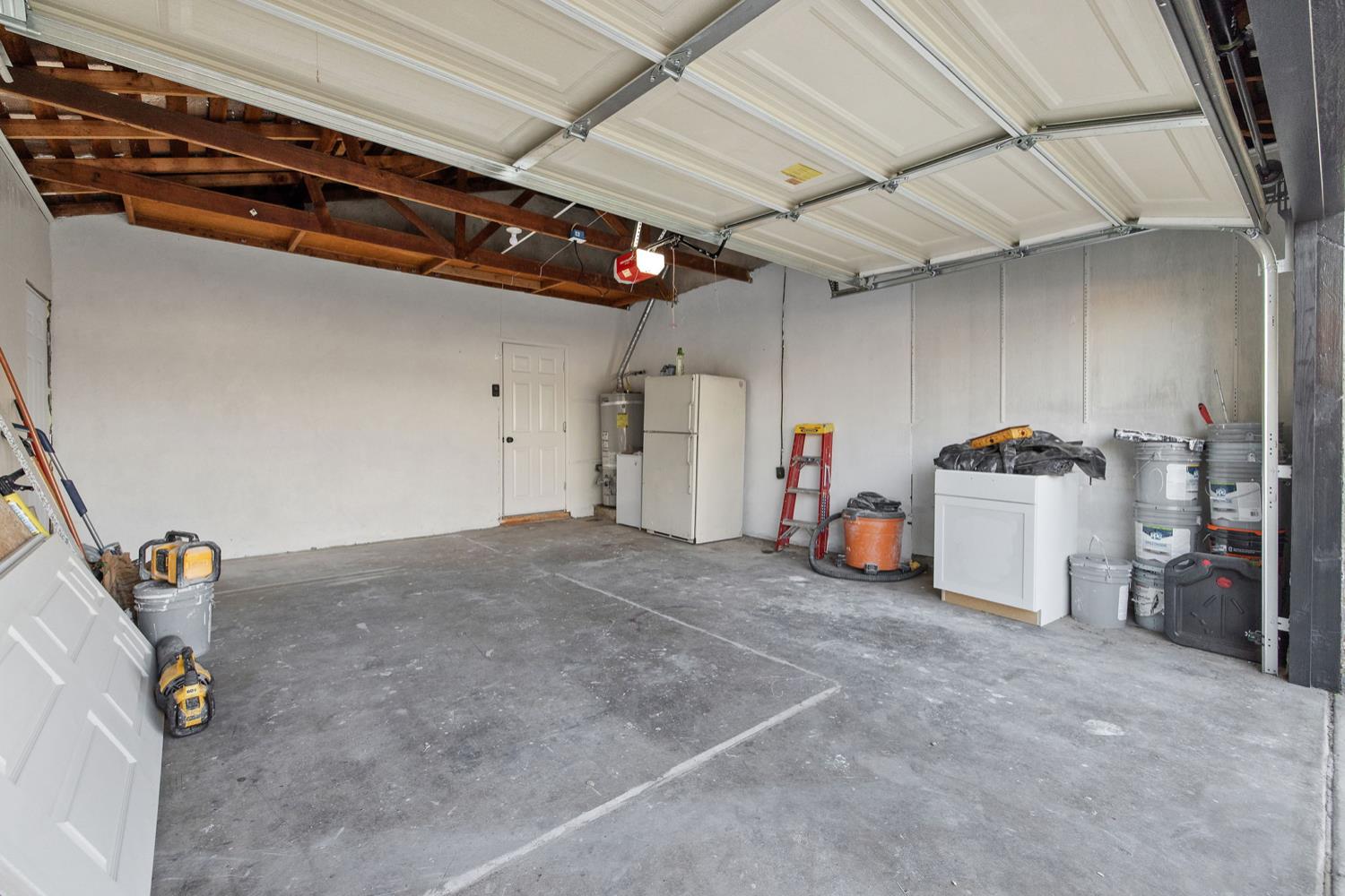 552 W Rialto Ave, Clovis, CA 93612