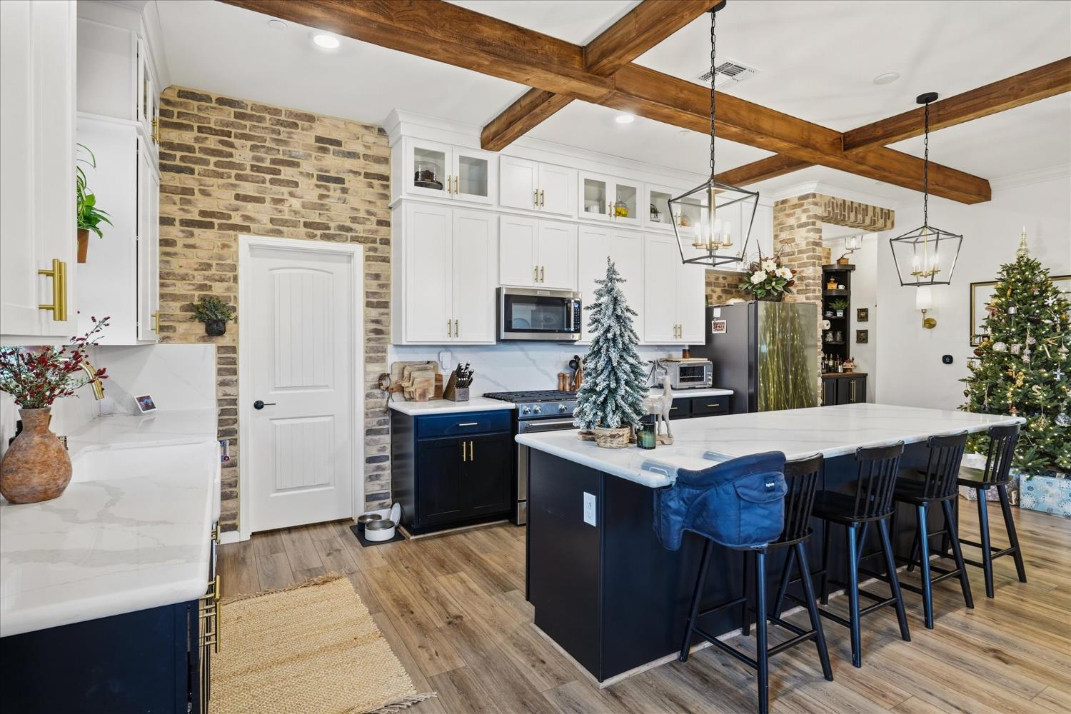 668 Rock Crest Ave, Madera, CA 93636