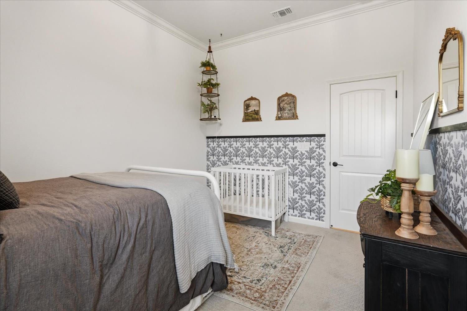 668 Rock Crest Ave, Madera, CA 93636