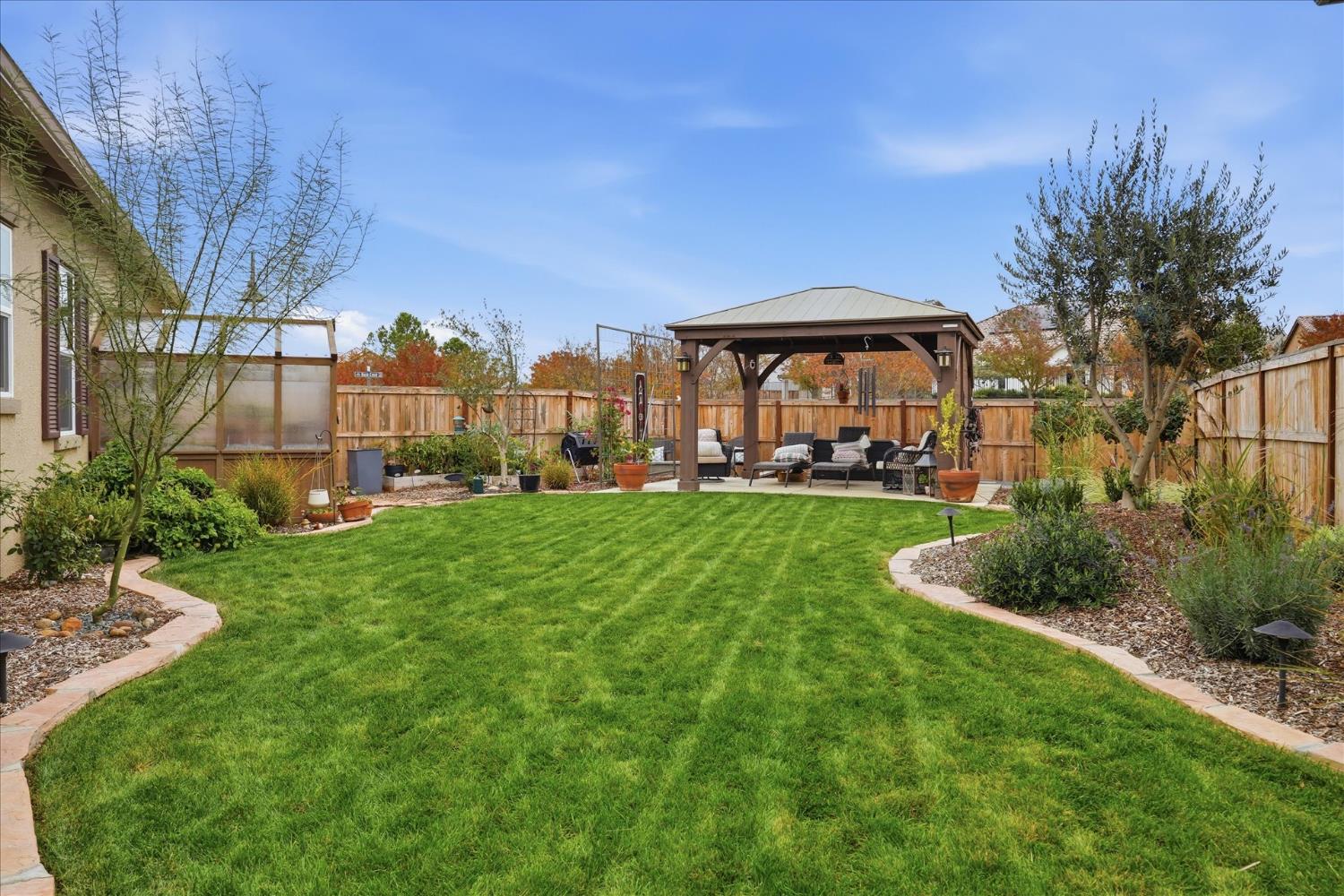 668 Rock Crest Ave, Madera, CA 93636