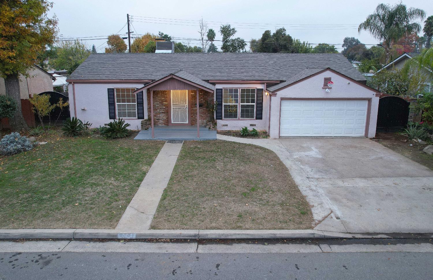 4121 N Palm Ave, Fresno, CA 93704