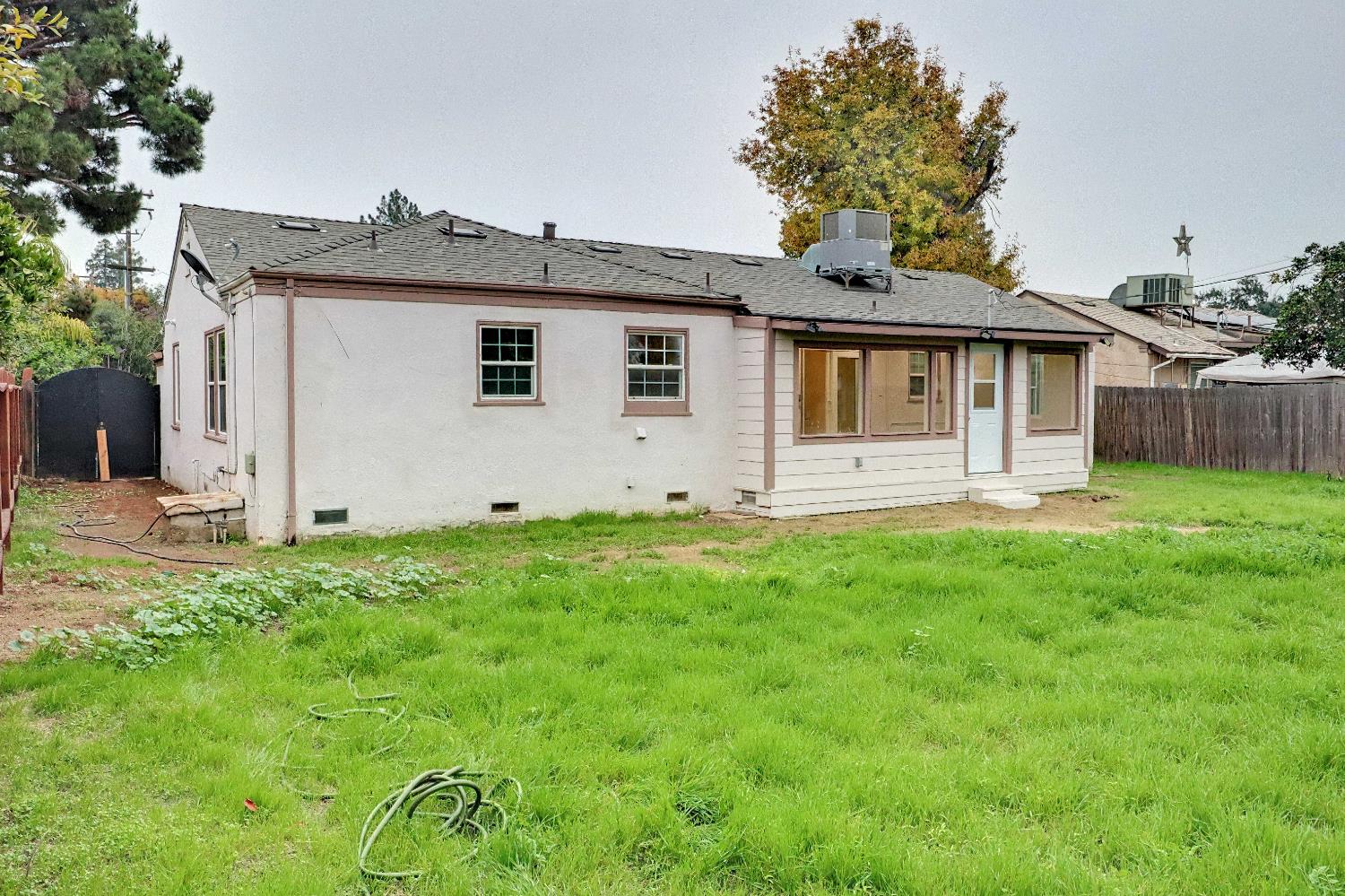 4121 N Palm Ave, Fresno, CA 93704