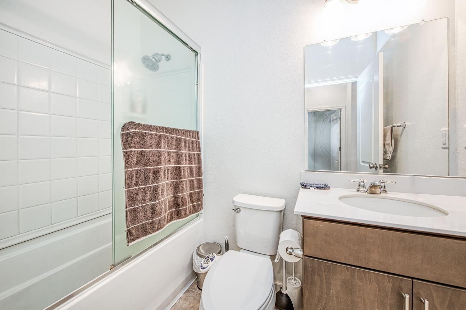 3597 Pacifica Dr, Madera, CA 93637