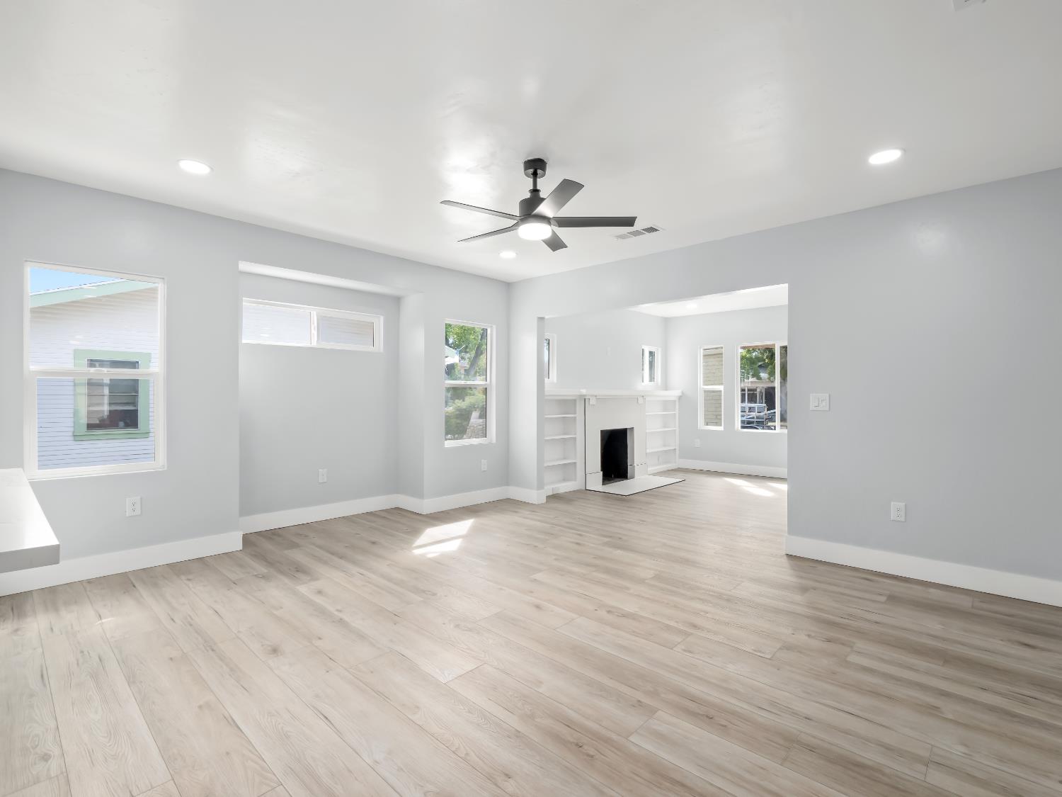 1334 N Glenn Ave, Fresno, CA 93728