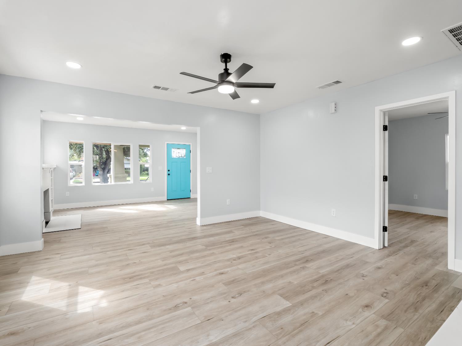 1334 N Glenn Ave, Fresno, CA 93728