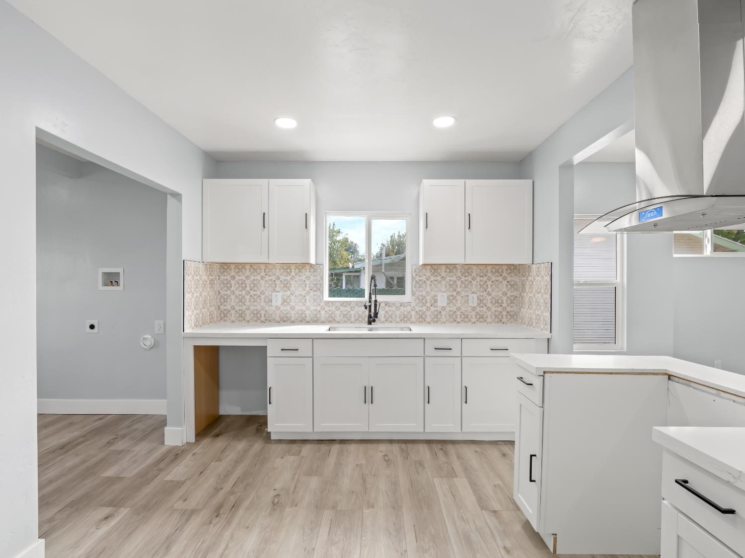 1334 N Glenn Ave, Fresno, CA 93728