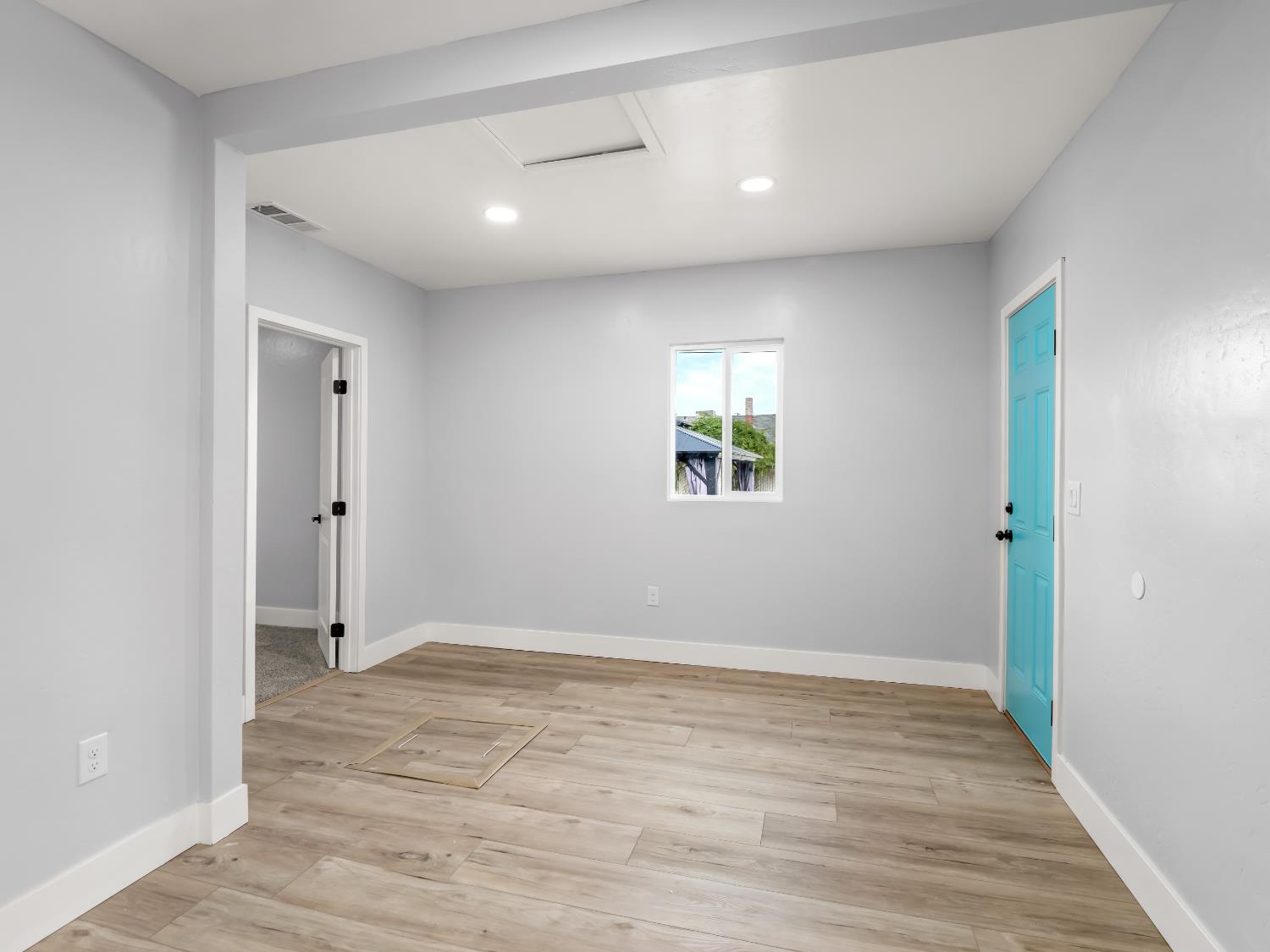 1334 N Glenn Ave, Fresno, CA 93728