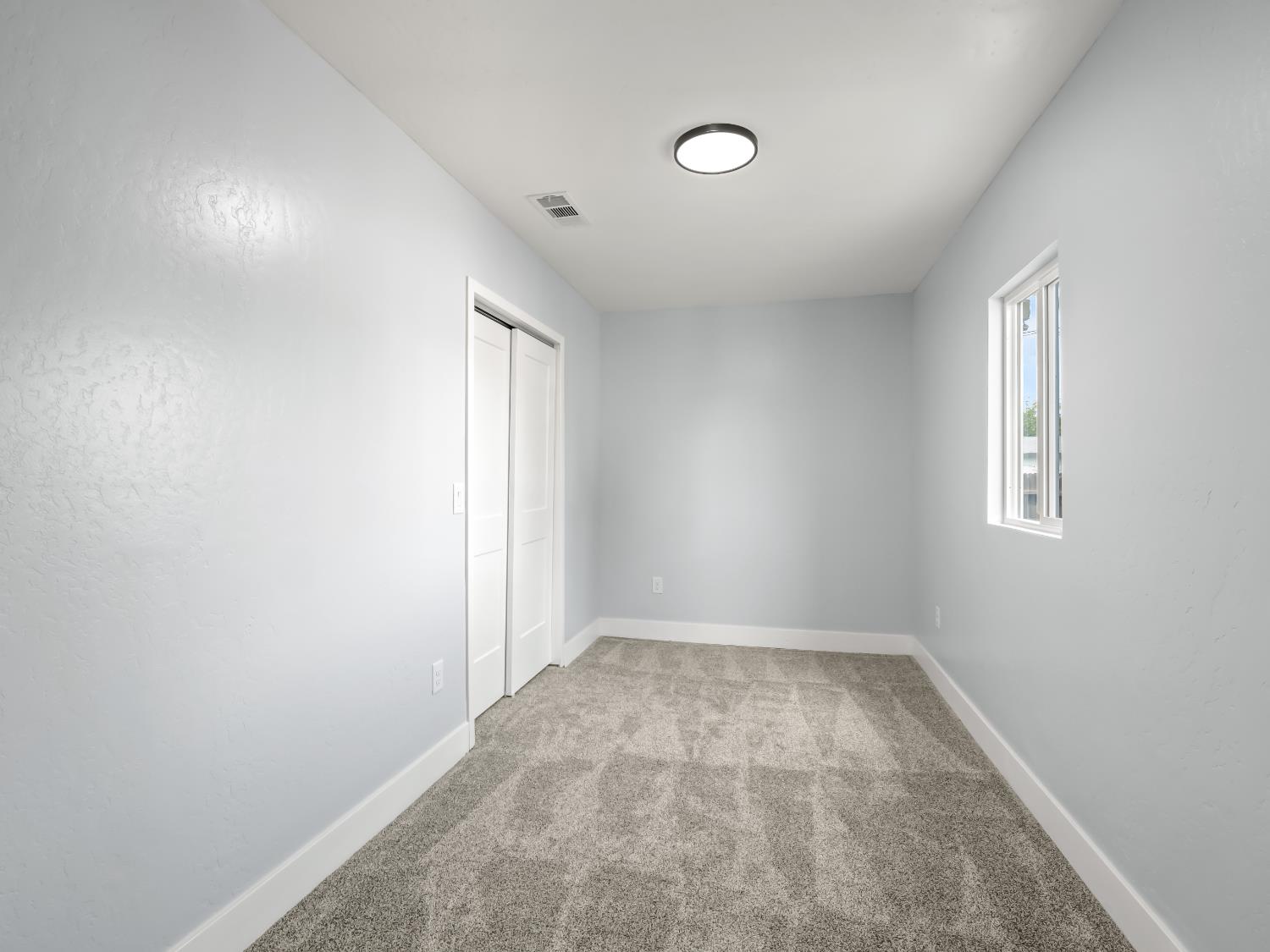 1334 N Glenn Ave, Fresno, CA 93728