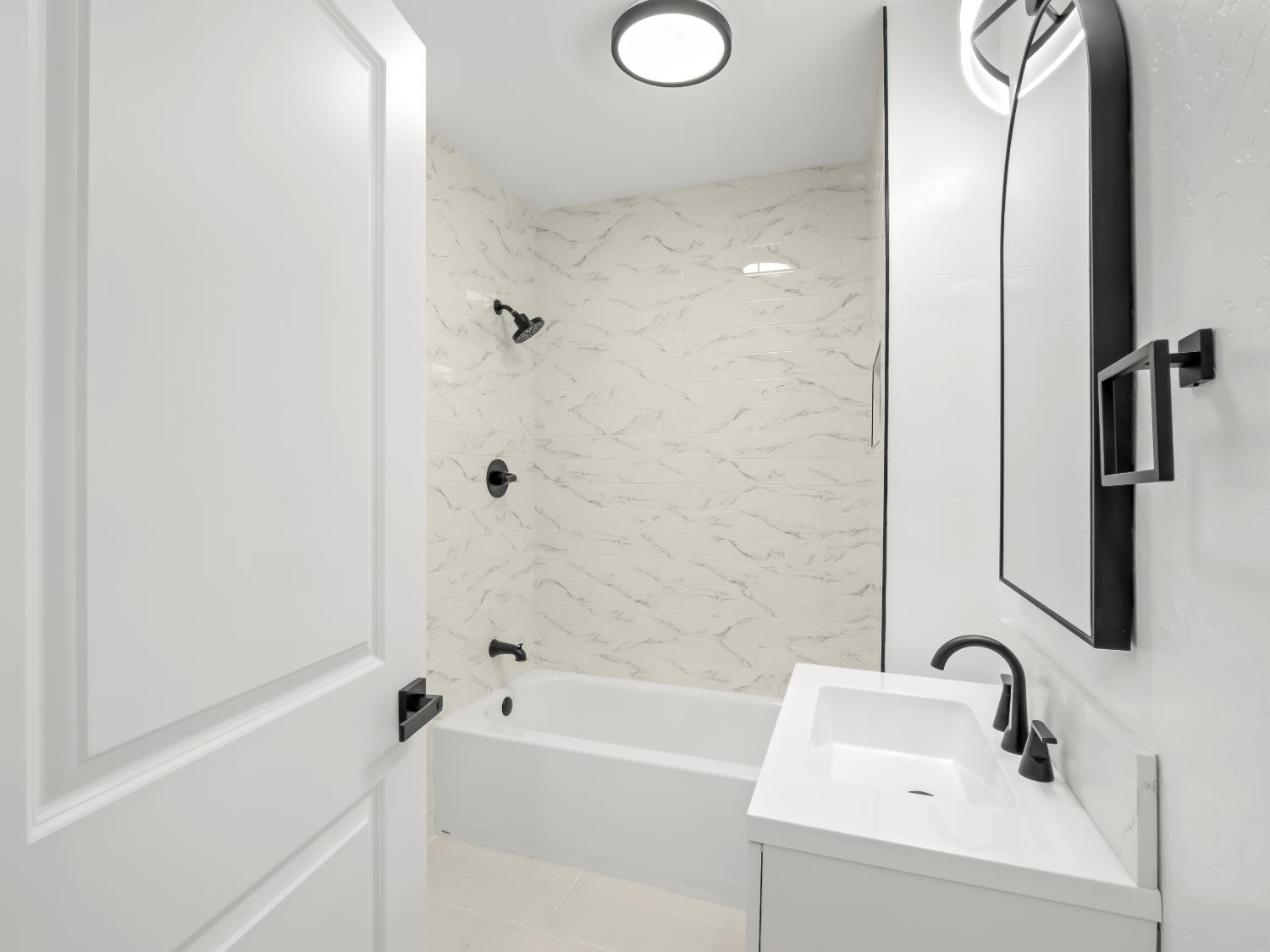 1334 N Glenn Ave, Fresno, CA 93728