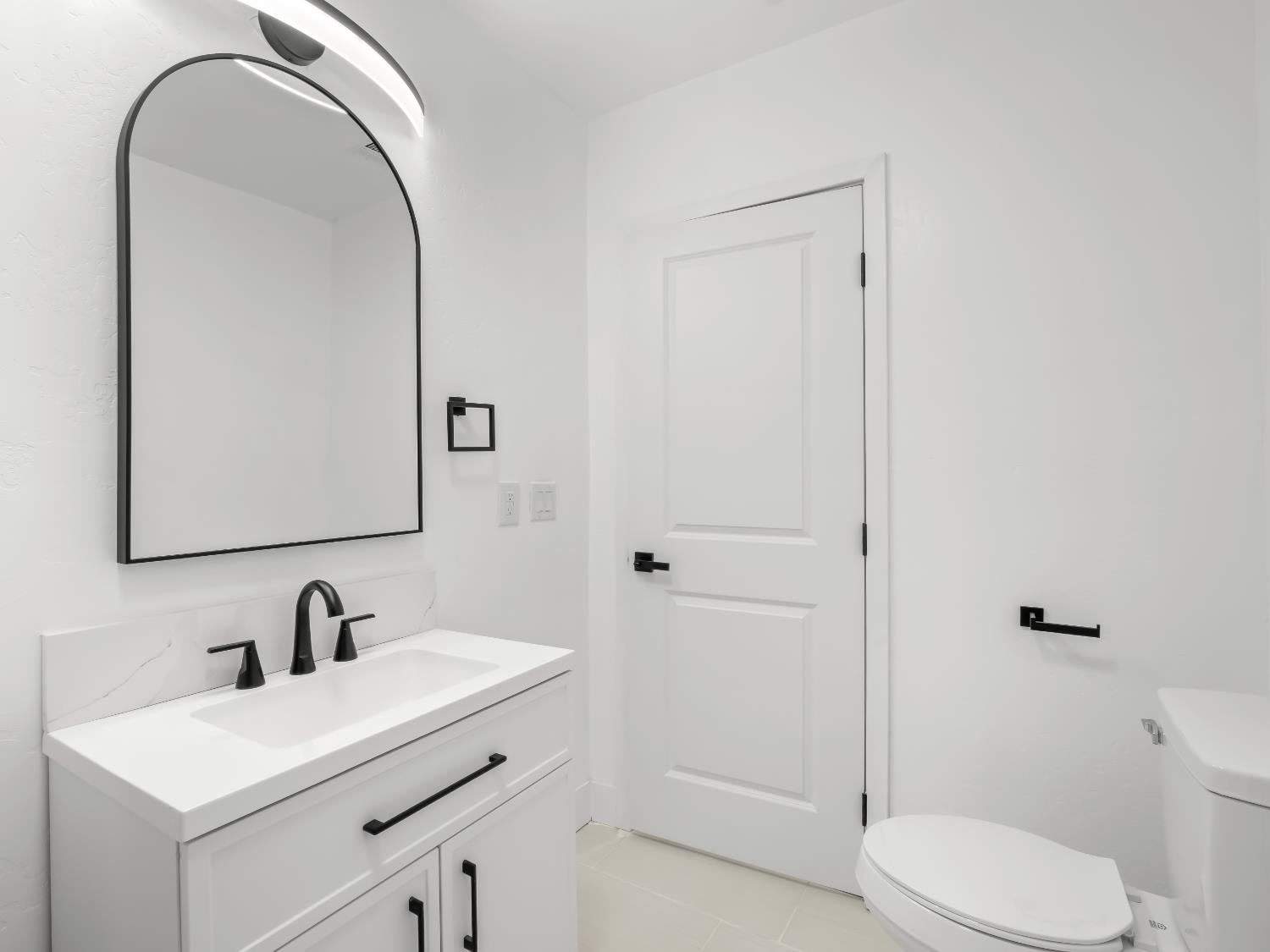 1334 N Glenn Ave, Fresno, CA 93728