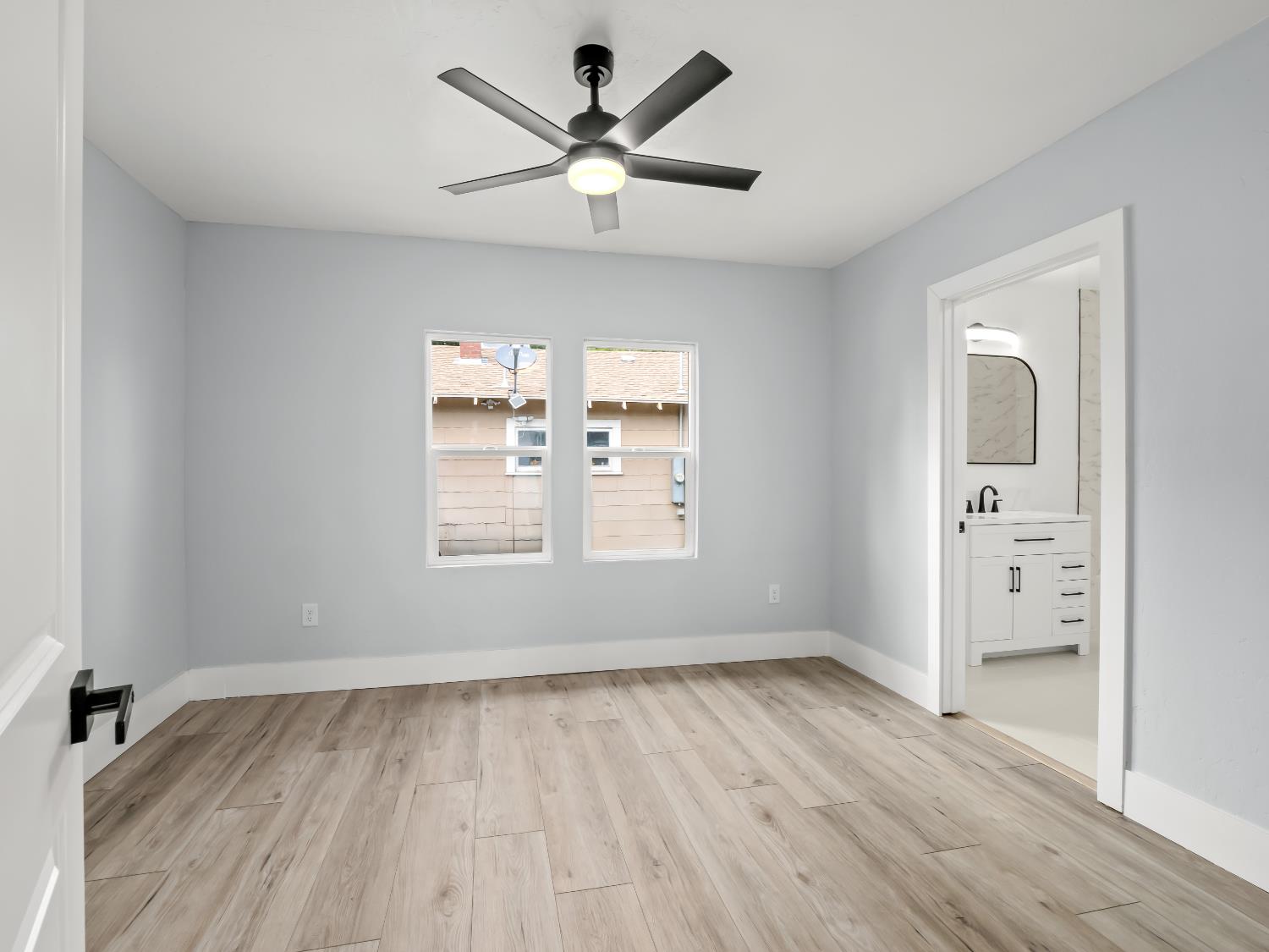 1334 N Glenn Ave, Fresno, CA 93728