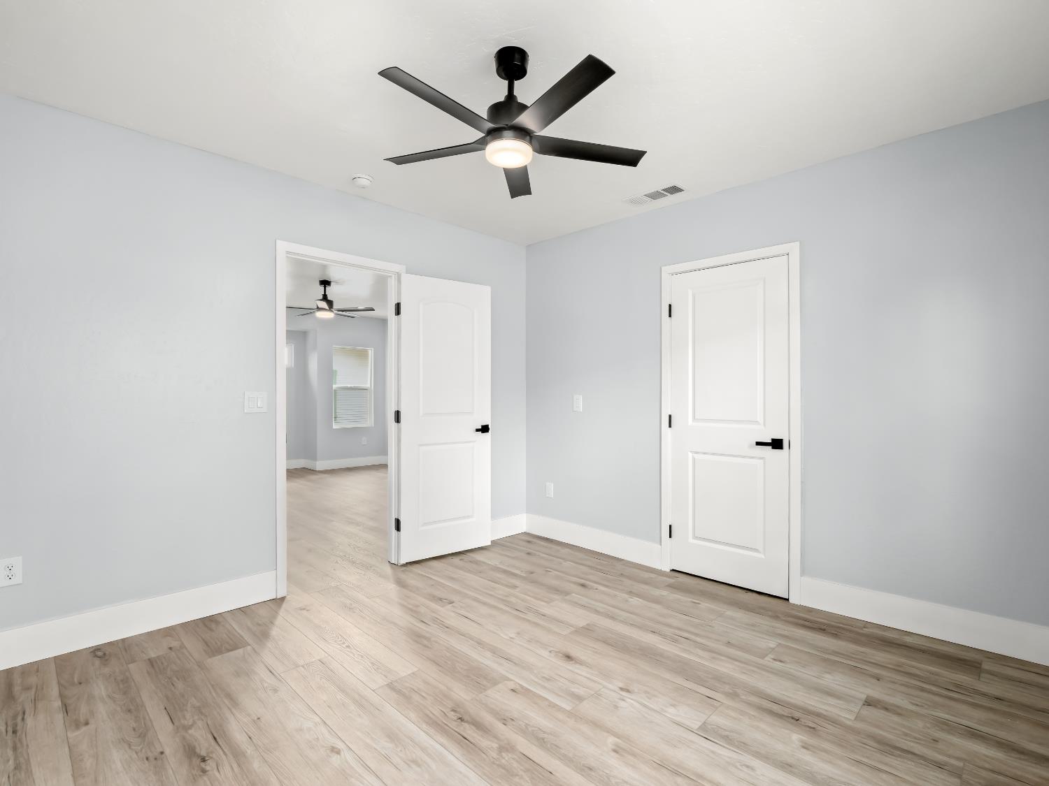 1334 N Glenn Ave, Fresno, CA 93728